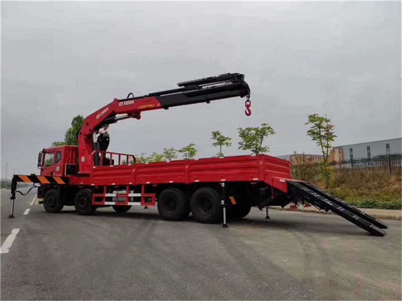 東風10噸隨車吊帶爬梯