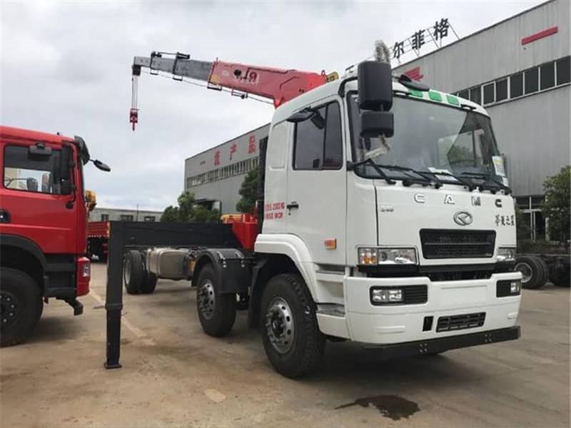 華凌小三軸10噸隨車吊