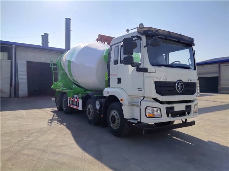 陜汽12方輕量化混凝土攪拌車