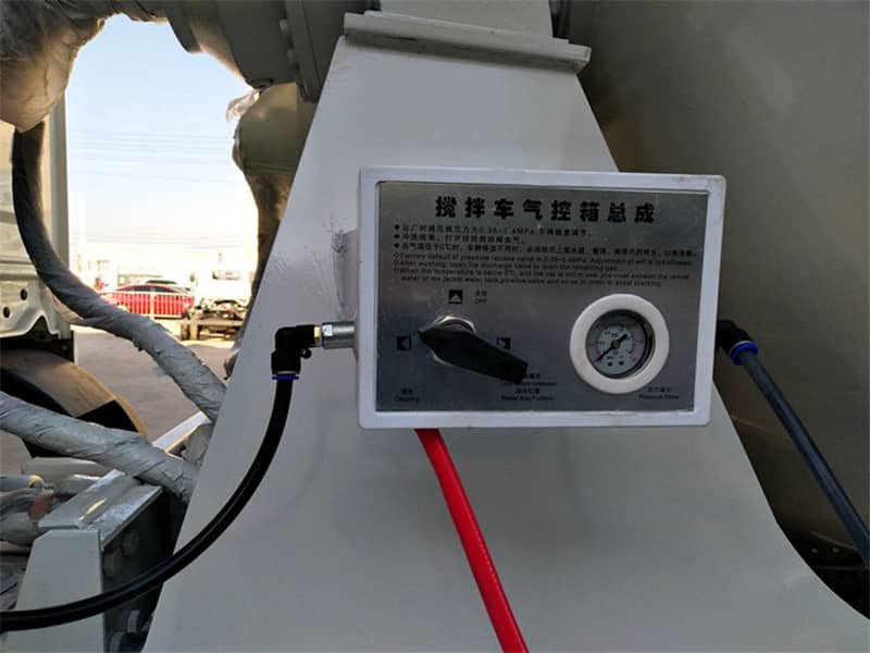 重汽10方輕量化混凝土攪拌車(chē)廠家一條龍服務(wù)