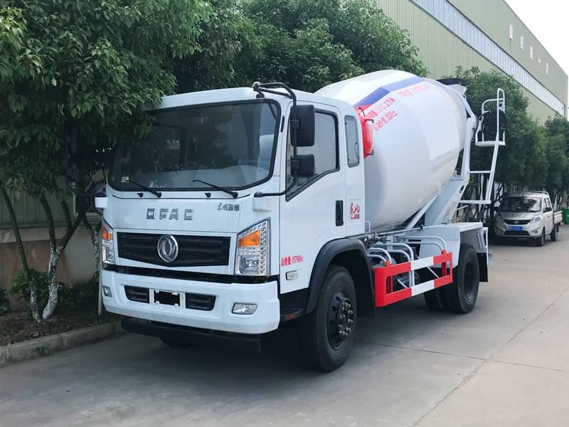 東風(fēng)勁諾小攪拌車科技引領(lǐng)生活