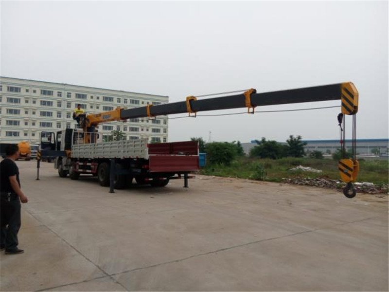 隨車吊‘價格’