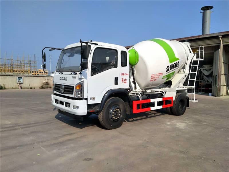 東風(fēng)6方小型混凝土罐車鄉(xiāng)村適用車型