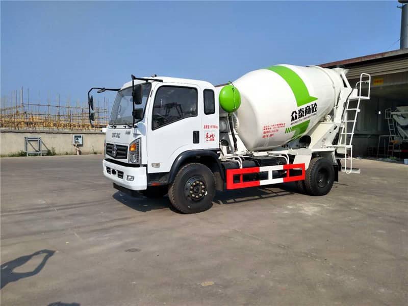 東風(fēng)6方小型混凝土罐車鄉(xiāng)村適用車型