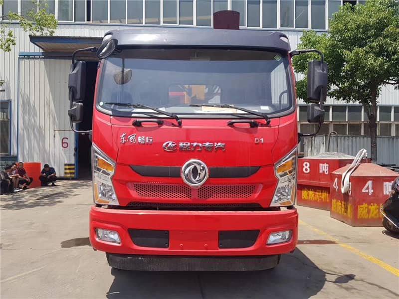 東風(fēng)暢行6.3噸隨車吊