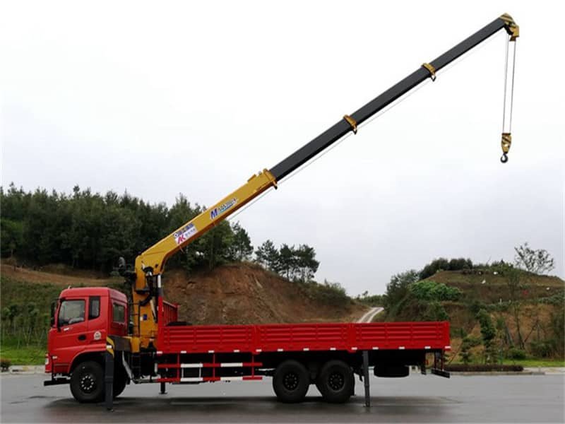 東風(fēng)后八輪12噸隨車吊