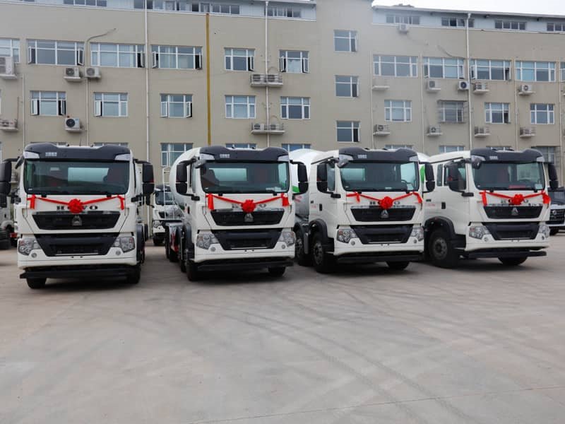 豪沃12方安徽阜陽輕量化攪拌車參數價格