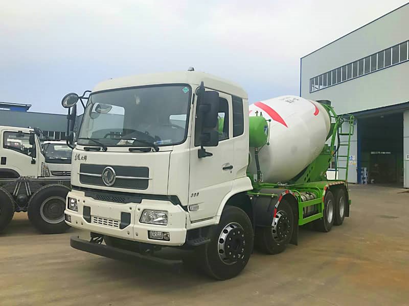 東風天錦四軸攪拌車