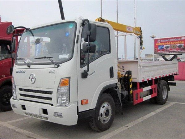 大運(yùn)藍(lán)牌3.2噸隨車吊