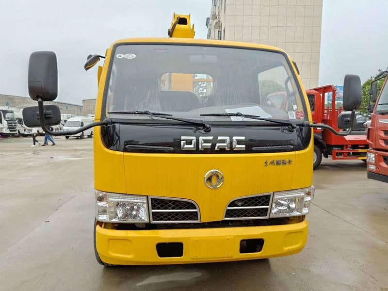 藍(lán)牌福瑞卡徐工3.2隨車吊