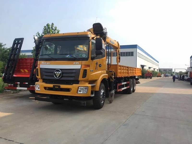 后雙橋12噸徐工隨車吊