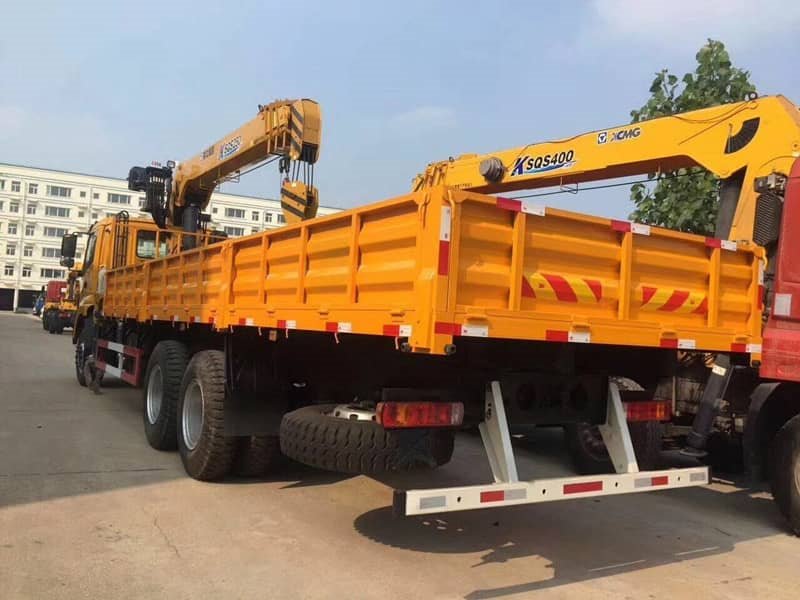 后雙橋12噸徐工隨車吊