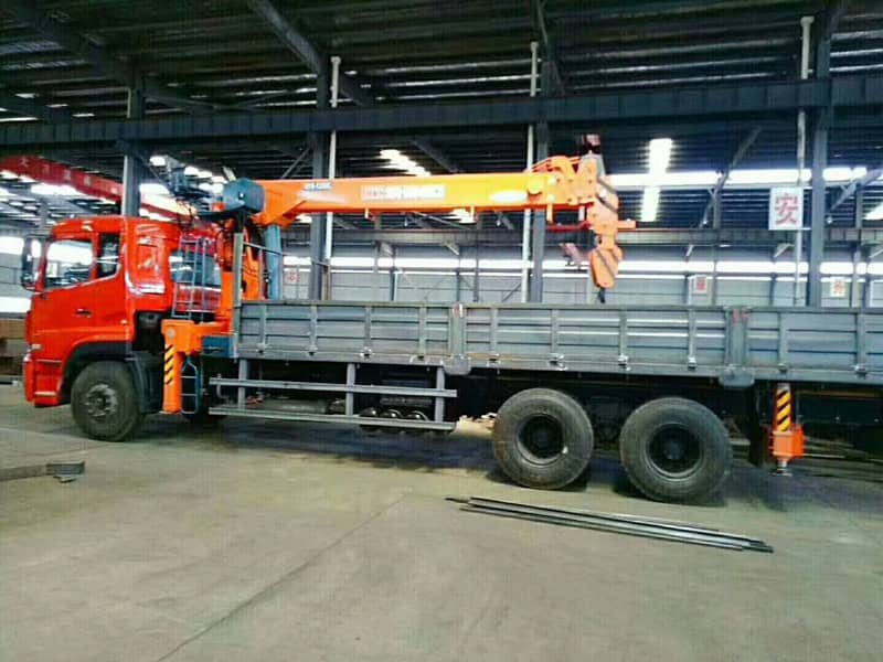 東風(fēng)天龍后雙橋12噸隨車吊