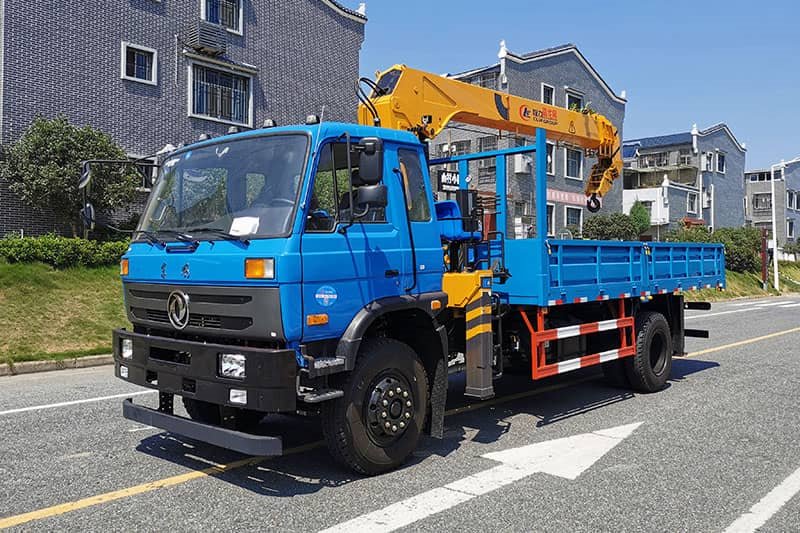 東風(fēng)153程力8噸隨車吊