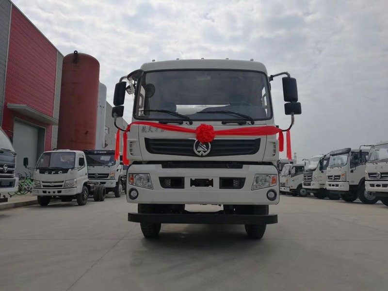 航天萬山基建建設(shè)不可或缺的攪拌車