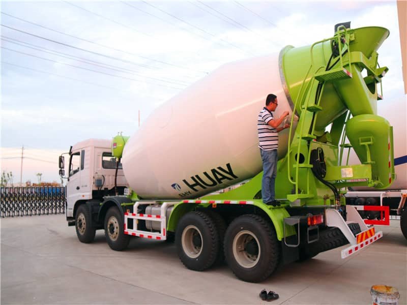 重汽豪曼10方輕量化攪拌車