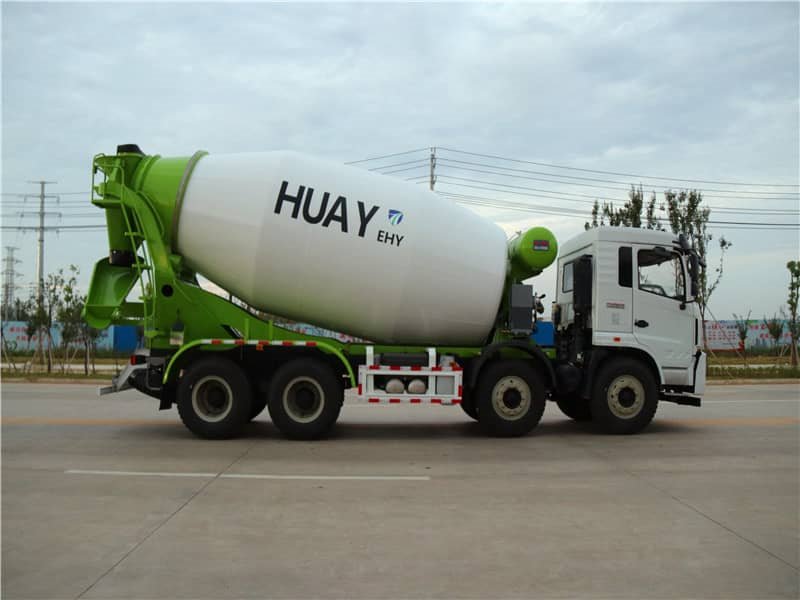 重汽豪曼10方輕量化攪拌車