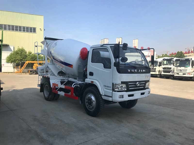 躍進(jìn)6方攪拌車(chē)基本配置