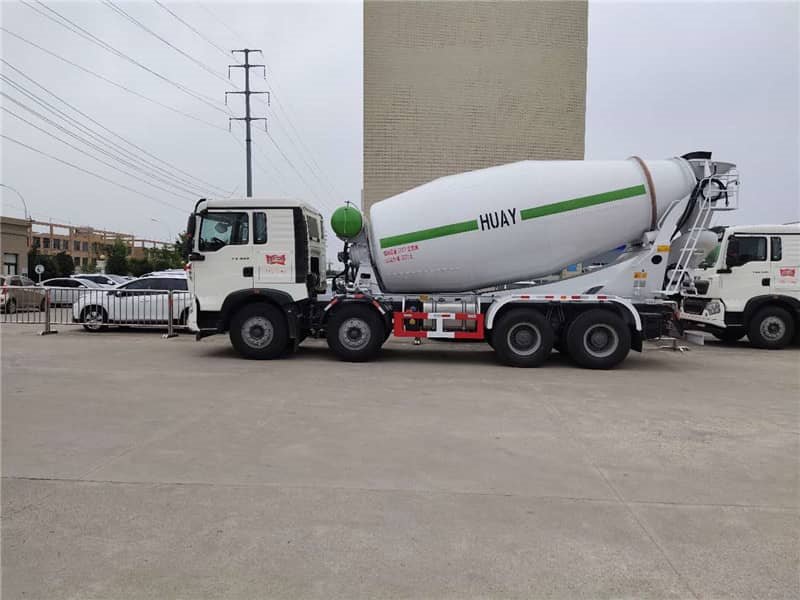 重汽12方輕量化攪拌車價(jià)格