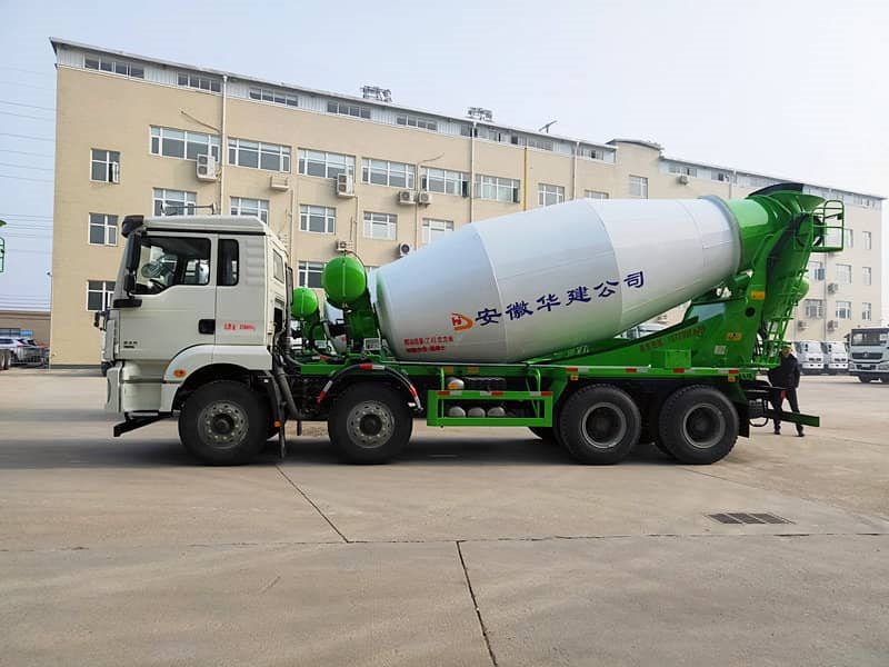 陜汽德龍12方攪拌車基建重器