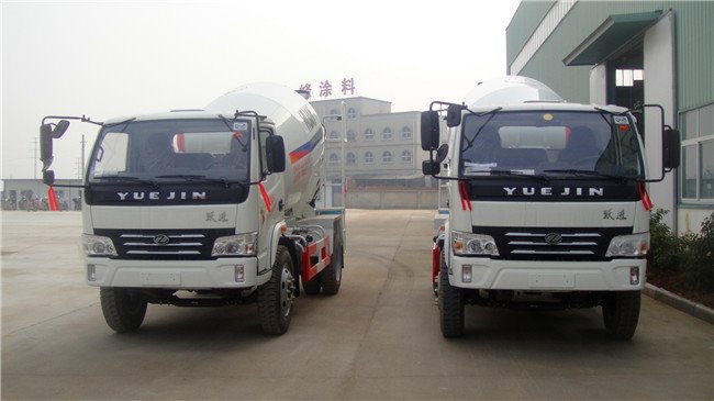 不上戶小型4方攪拌車躍進牌銷量猛增