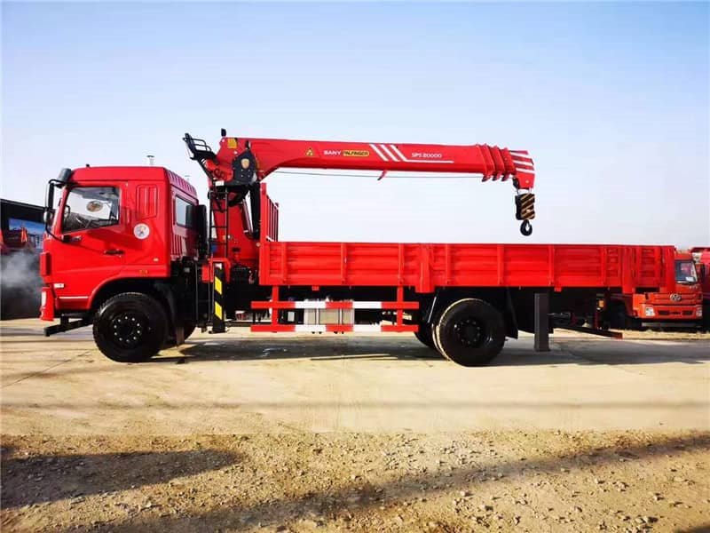 東風(fēng)F5隨車(chē)吊車(chē)