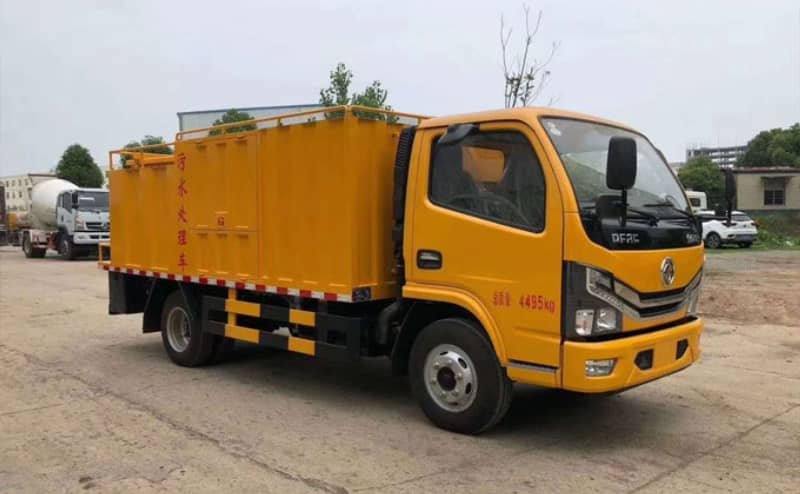 藍(lán)牌東風(fēng)D6污水處理車可下地庫