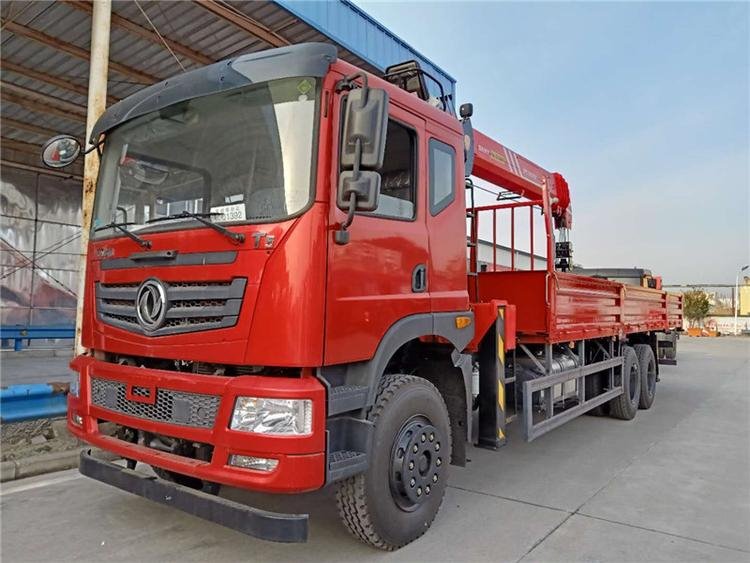 程力東風(fēng)5噸隨車吊