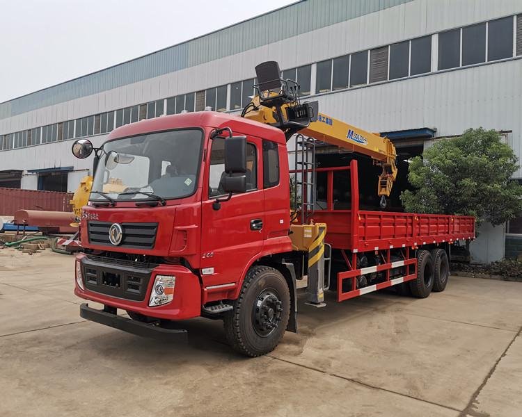 東風(fēng)專底后八輪隨車吊