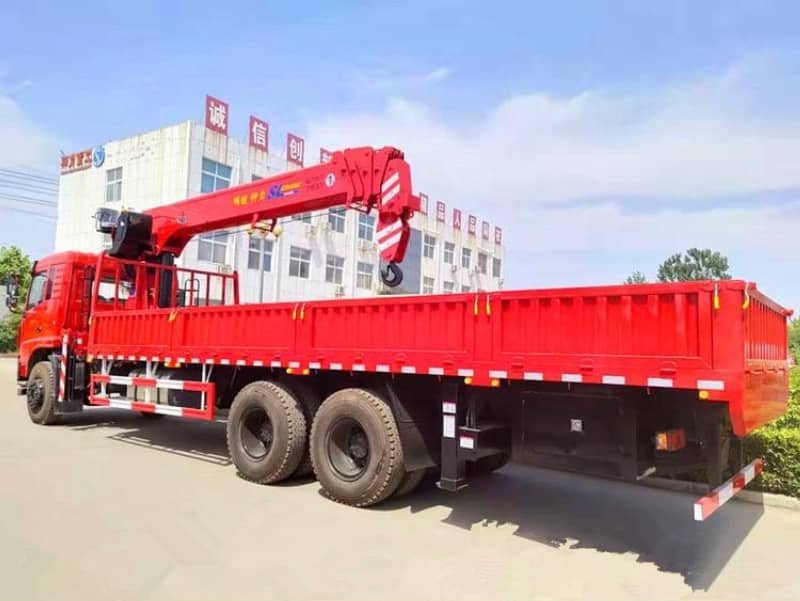 東風(fēng)D3后八輪隨車吊