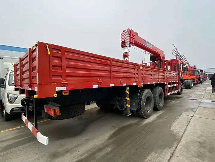 東風(fēng)T5程力威龍隨車吊