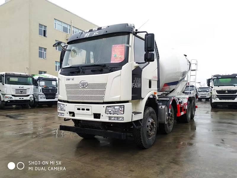 華專一牌EHY5310GJBCA混凝土攪拌運(yùn)輸車