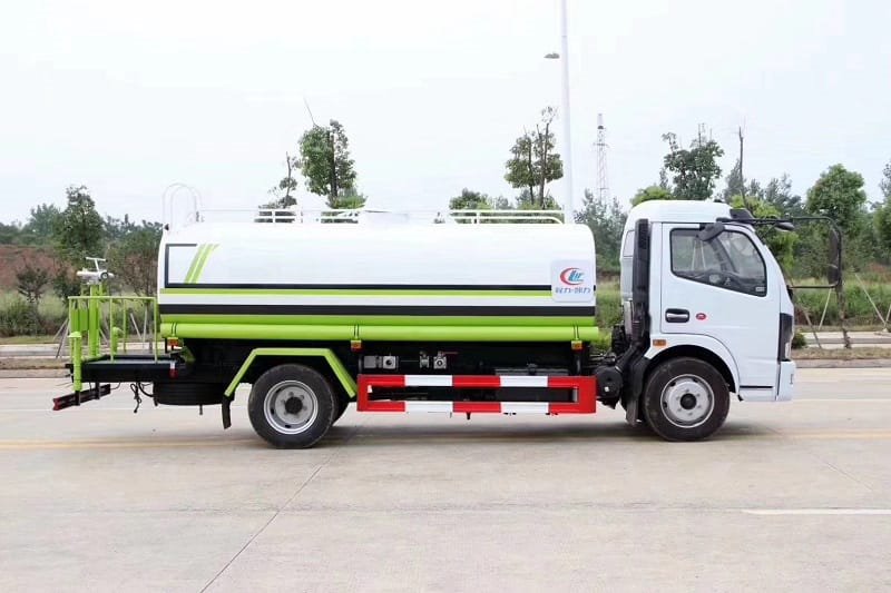 程力威牌CLW5070GSSD6灑水車