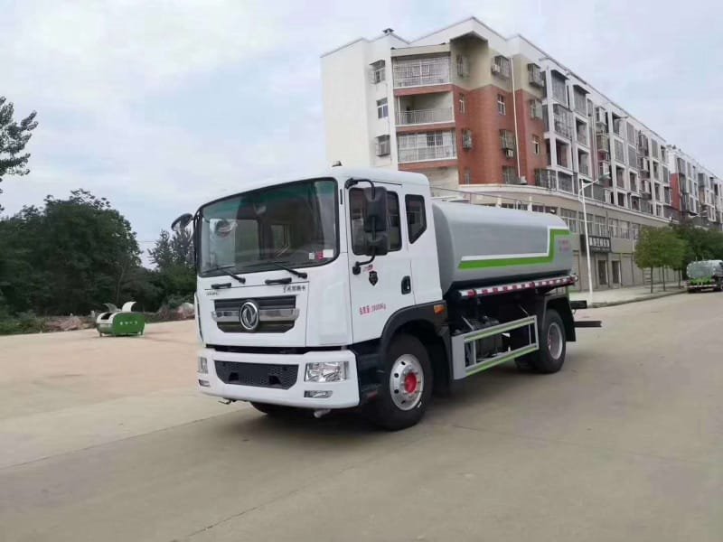 程力威牌CLW5180GSSYT6灑水車