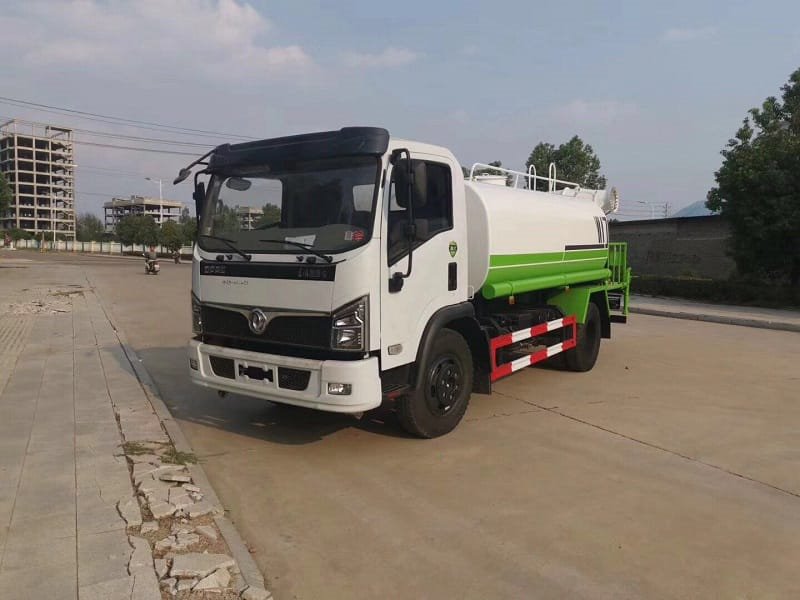 程力威牌CLW5120GSS6灑水車