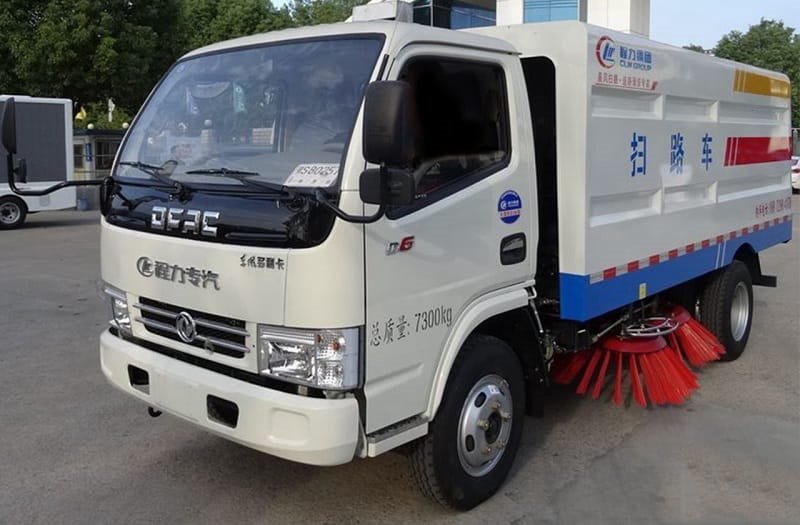 程力威牌CLW5070TSLE6掃路車