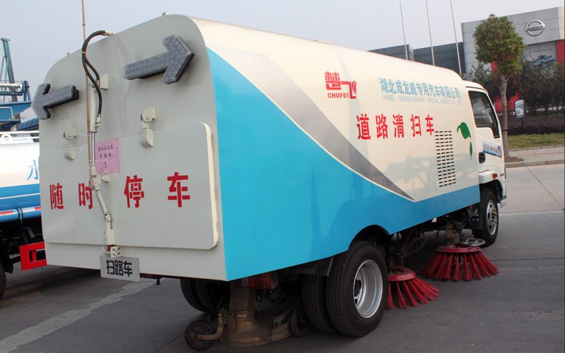程力威牌CLW5070TSLE6掃路車
