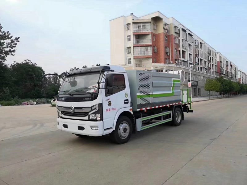 程力威牌CLW5120TDYE6多功能抑塵車
