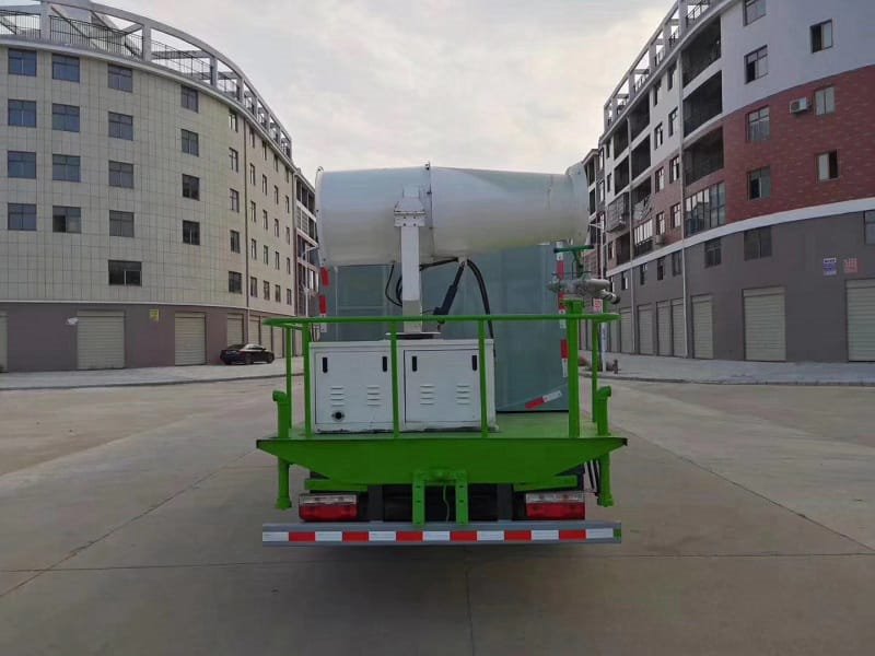 程力威牌CLW5120TDYE6多功能抑塵車