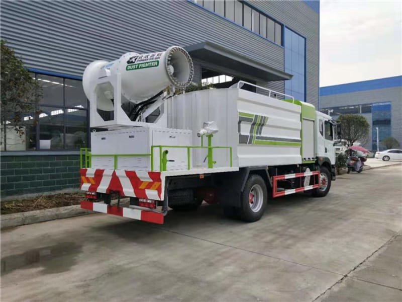 程力威牌CLW5090TDY6BS多功能抑塵車
