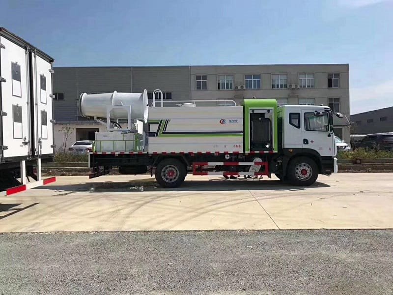 程力威牌CLW5181TDYYT6多功能抑塵車