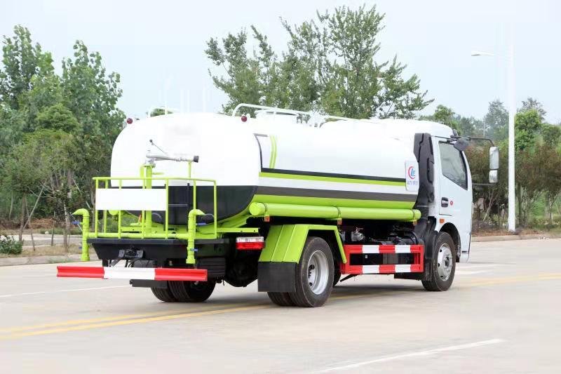 程力威牌CLW5070GPSD6綠化噴灑車(chē)