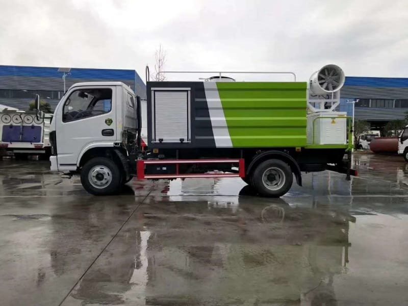 程力威牌CLW5121GPS6型綠化噴灑車