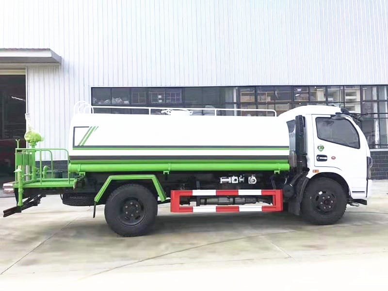 程力威牌CLW5121GPS6型綠化噴灑車