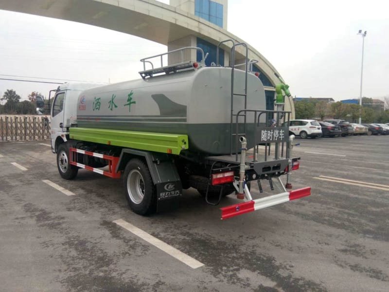 程力威牌CLW5163GPS6綠化噴灑車