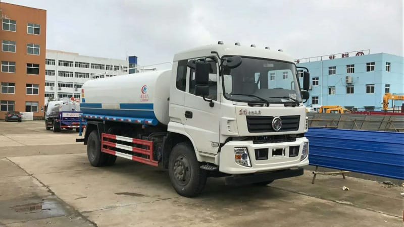 程力威牌CLW5182GPSE6綠化噴灑車