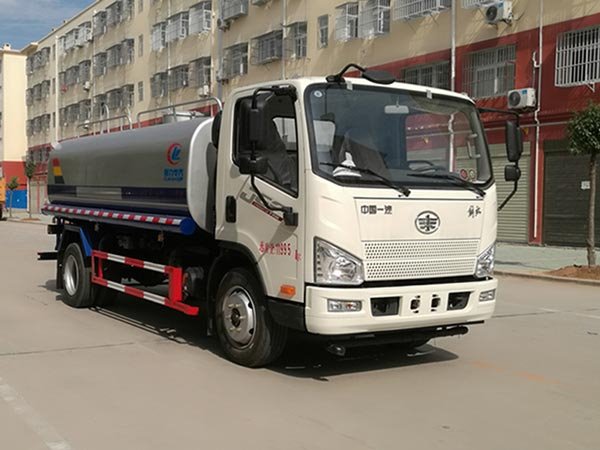 程力威牌CLW5120GPSC6綠化噴灑車