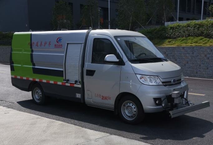 程力威牌CLW5020TYHSQ6路面養(yǎng)護車
