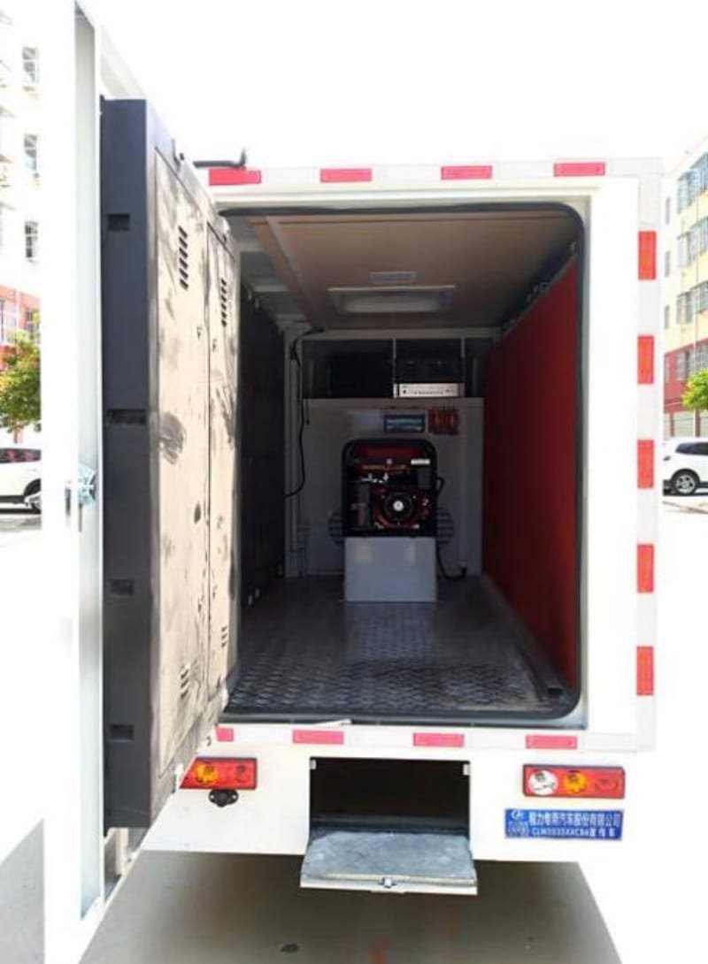 程力威牌CLW5025XXCB6宣傳車