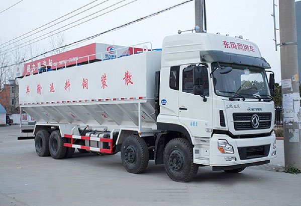 程力威牌CLW5182ZSLC6散裝飼料運(yùn)輸車